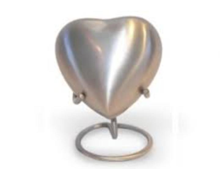 Urna en forma de corazón metálica